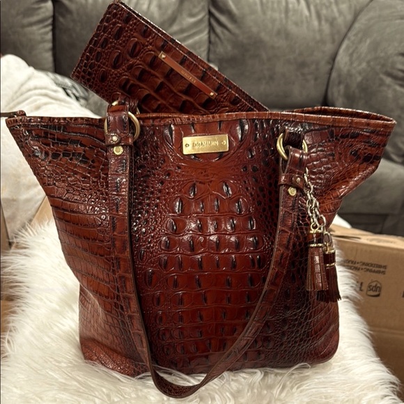 🌹vintage Brahmin Duxbury Dome Satchel Red Ember Metallic Leather+Wallet+Tassel - Picture 14 of 14